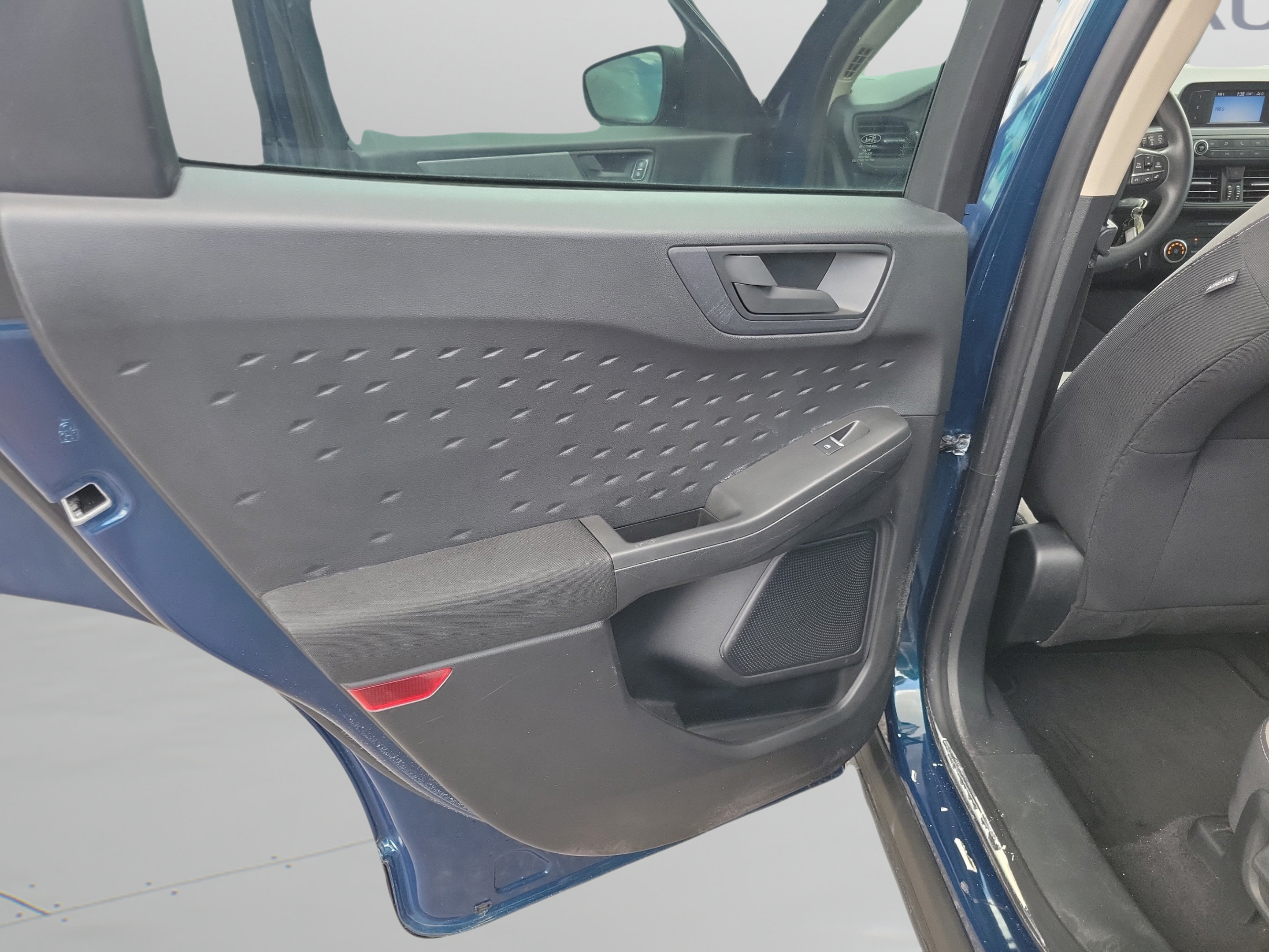 Used 2020 Ford Escape S FWD image 11