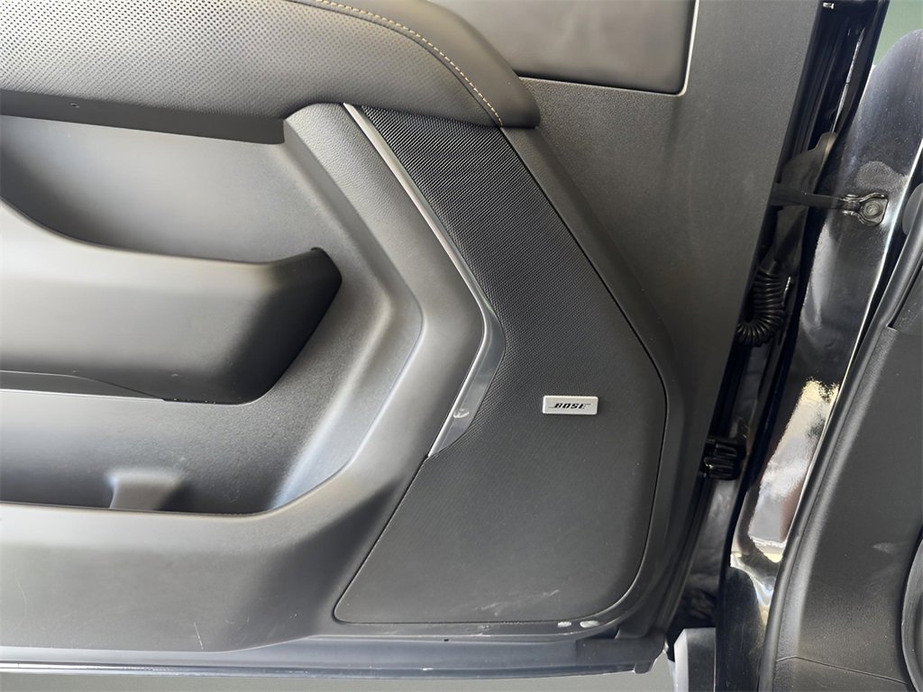 Used 2022 GMC Yukon AT4 w/ AT4 Premium Package image 14