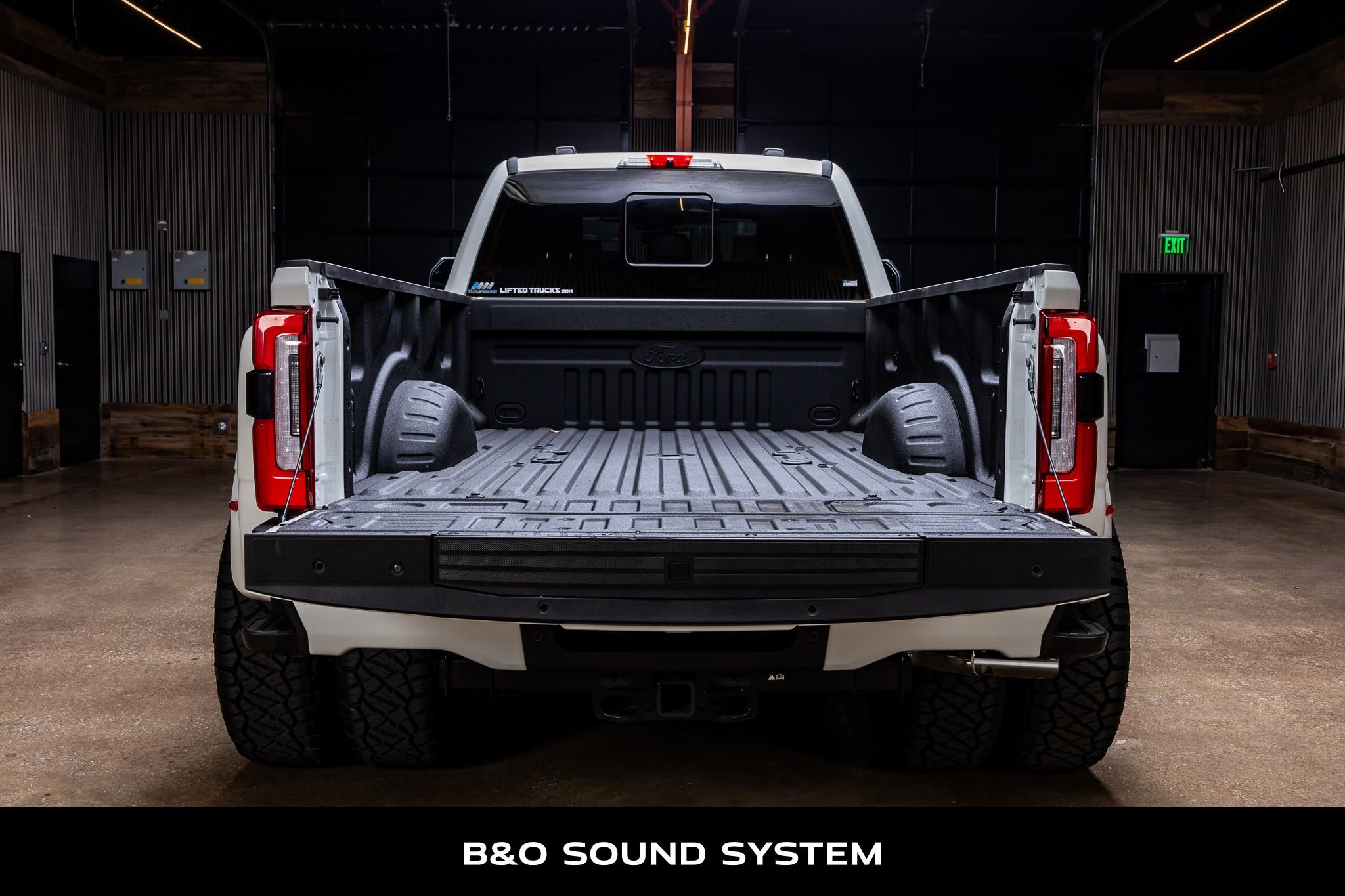 Used 2024 Ford F350 Platinum image 9
