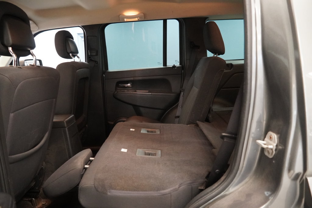 Used 2012 Jeep Liberty Sport AWD/4WD image 28