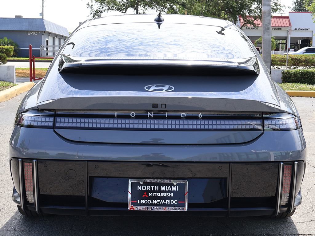 Used 2024 Hyundai Ioniq 6 SE RWD image 8