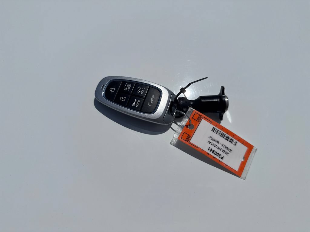 Used 2024 Hyundai Ioniq 5 SEL AWD/4WD image 28