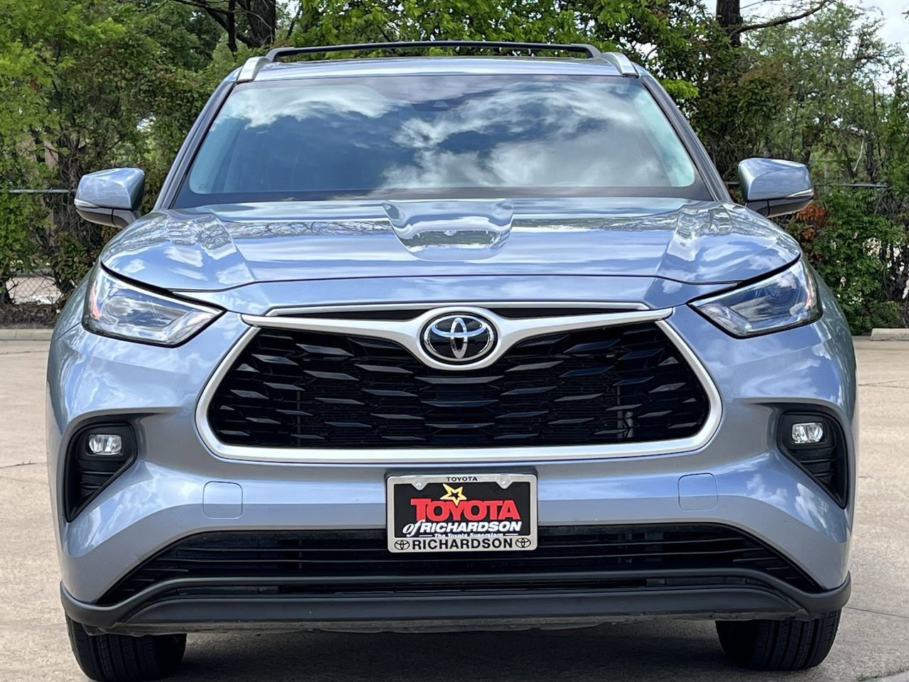Used 2022 Toyota Highlander XLE image 7