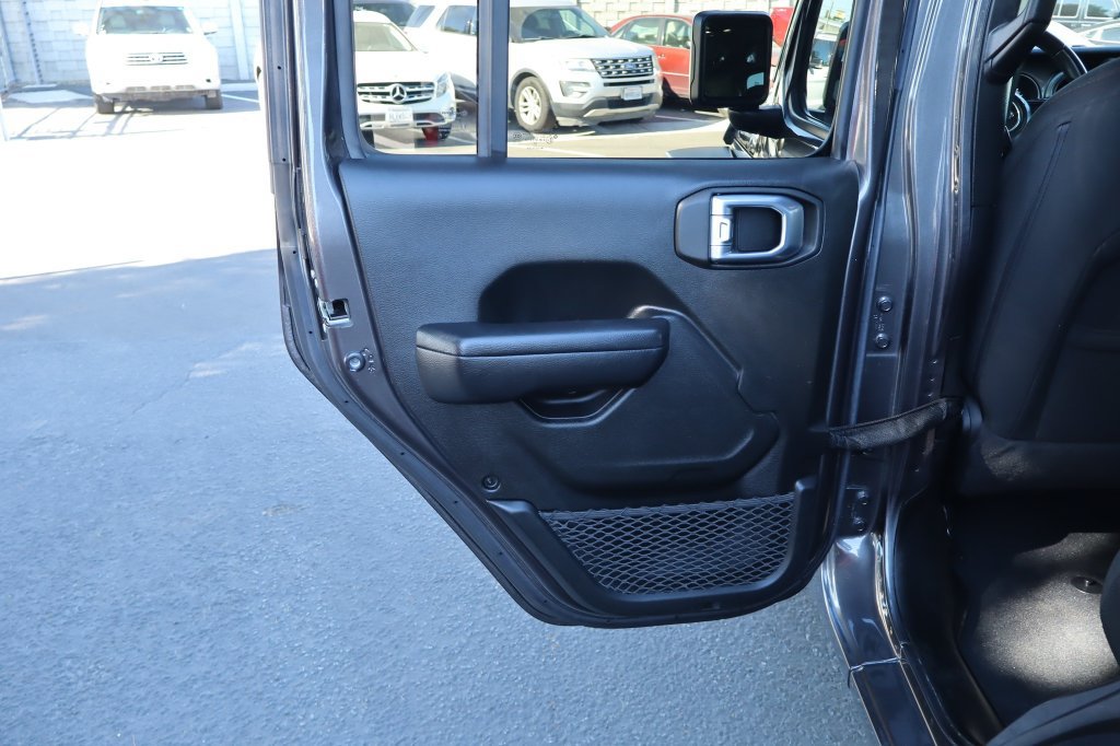 Used 2021 Jeep Wrangler Unlimited Sport AWD/4WD image 36