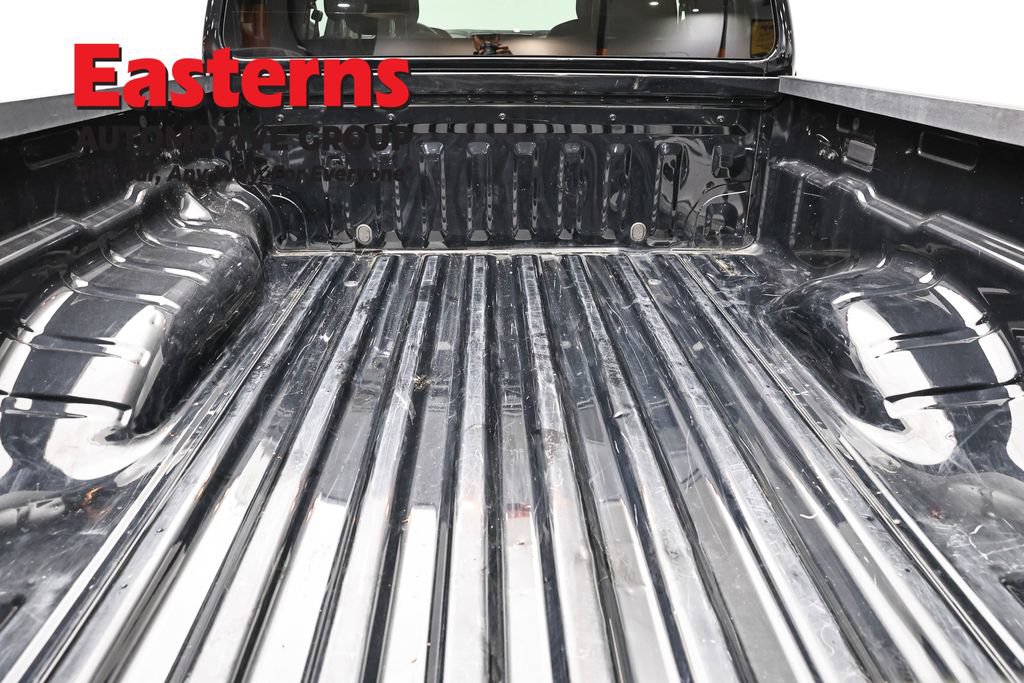 Used 2022 Nissan Frontier S RWD image 9