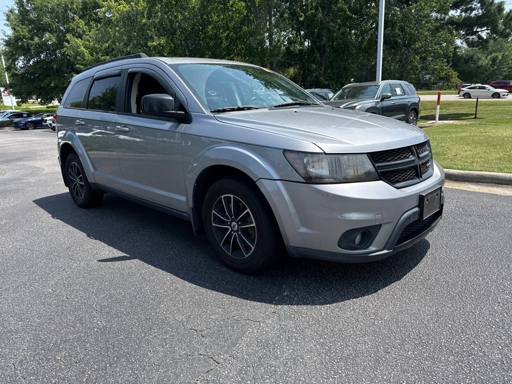 Used 2018 Dodge Journey SXT w/ Connectivity Group FWD image 7