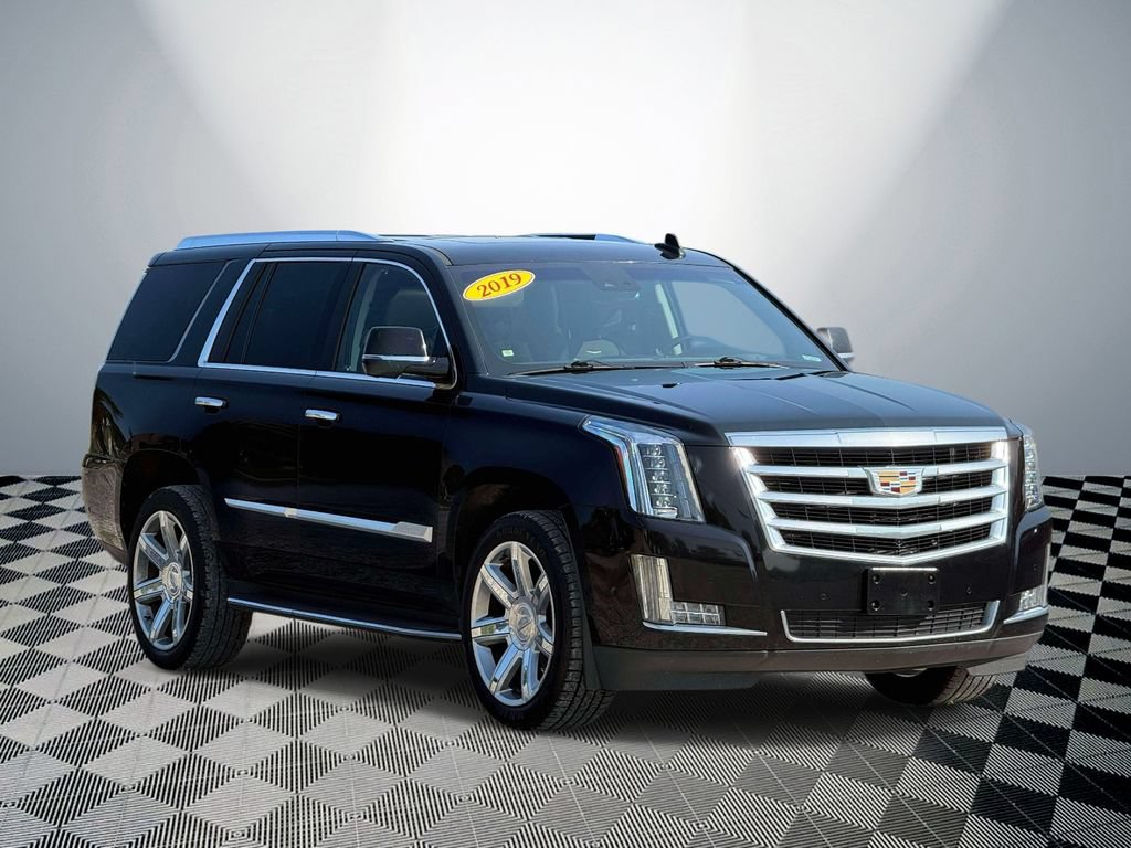 Used 2019 Cadillac Escalade Luxury AWD/4WD image 4