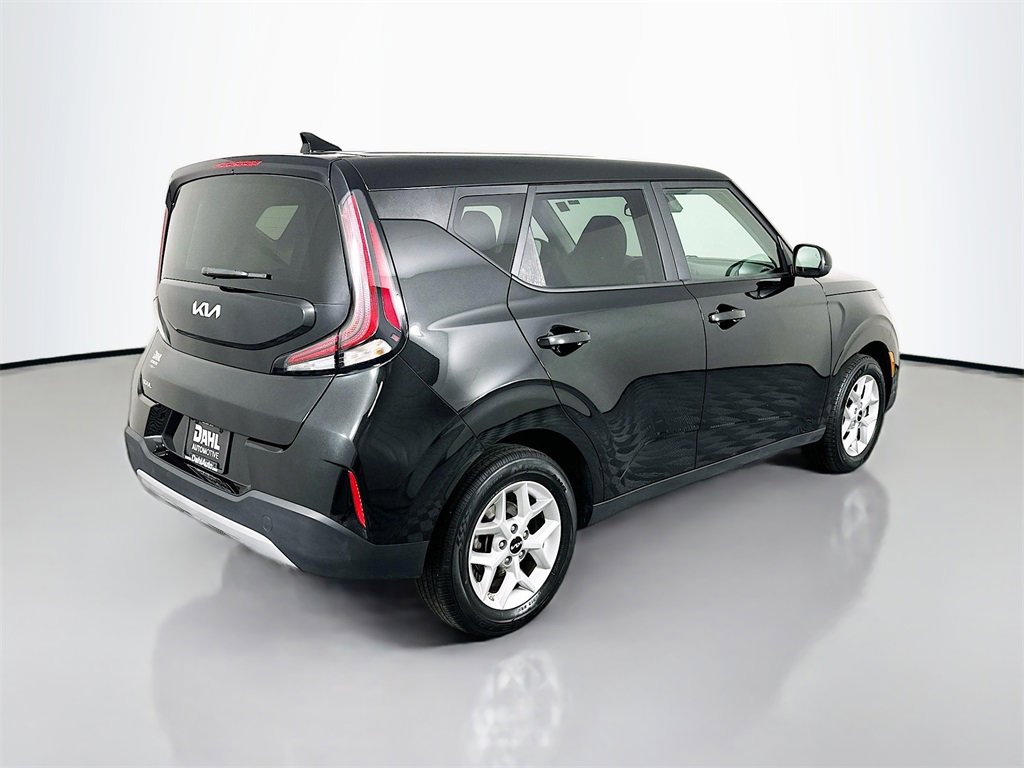 Used 2024 Kia Soul LX w/ Option Group 015 image 7