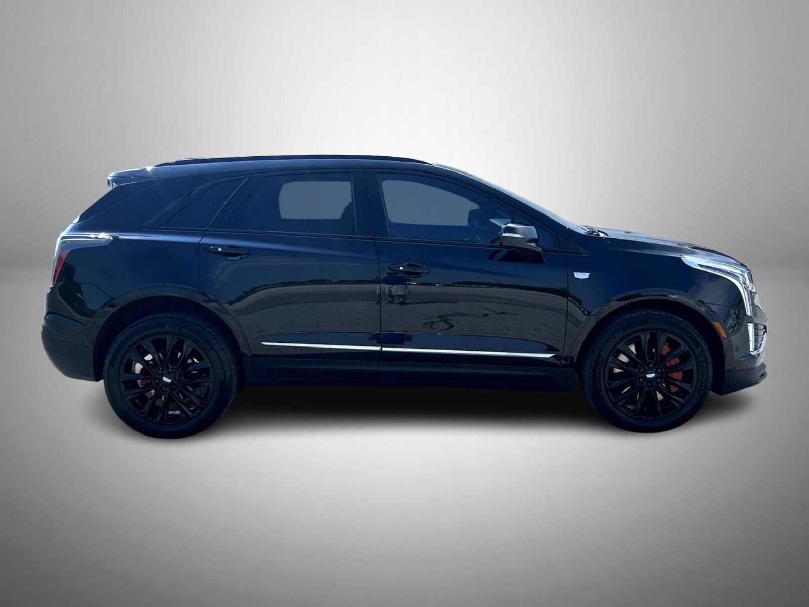 Certified 2024 Cadillac XT5 Sportv w/ Technology Package AWD/4WD image 4