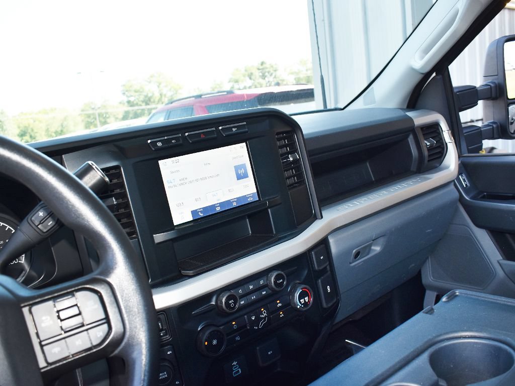 Used 2023 Ford F250 XL w/ STX Appearance Package AWD/4WD image 17