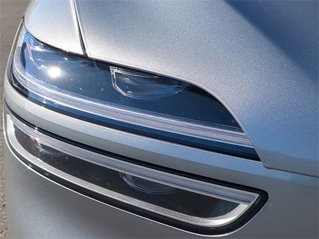 Used 2023 Genesis Electrified GV70 Advanced image 9