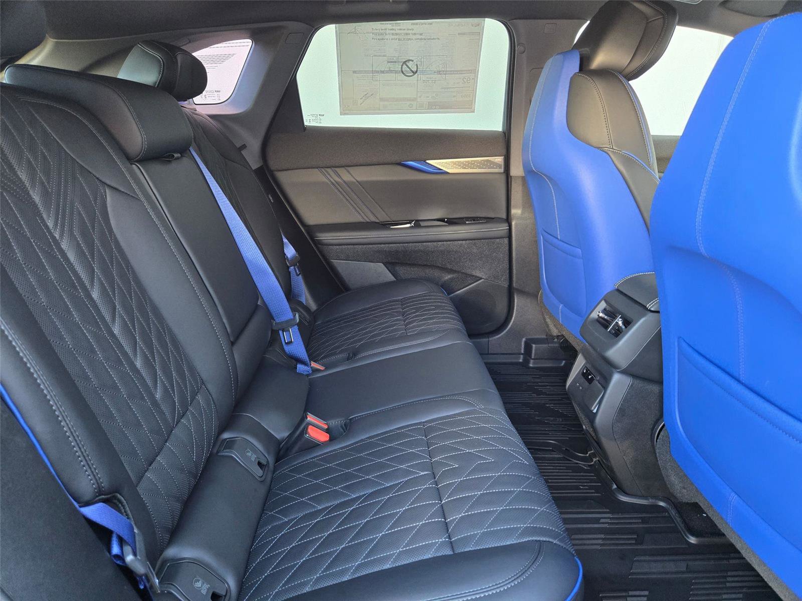 New 2026 Cadillac Optiq V w/ Magnus Launch Edition AWD/4WD image 31