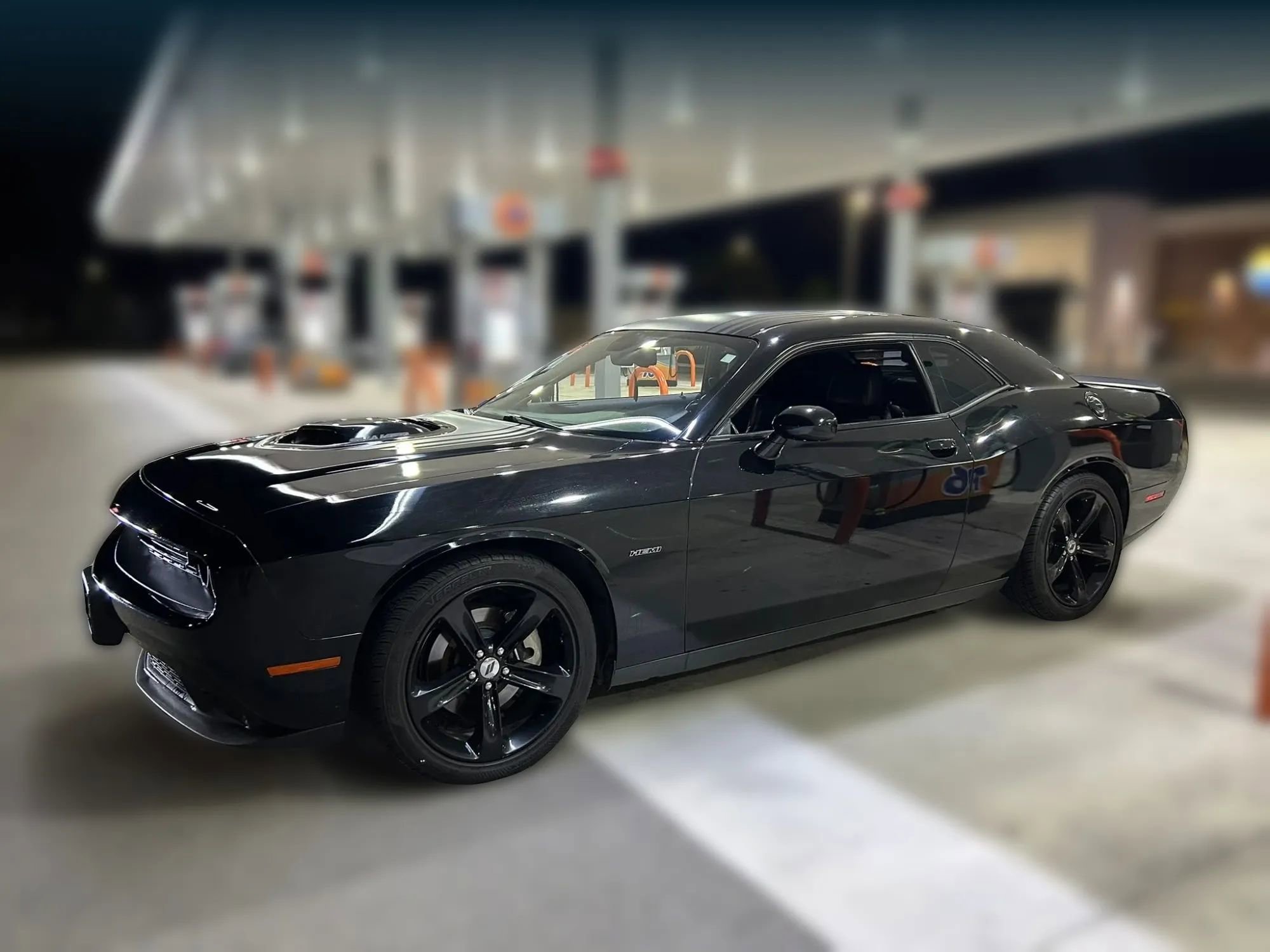 Used 2018 Dodge Challenger R/T Plus RWD image 30
