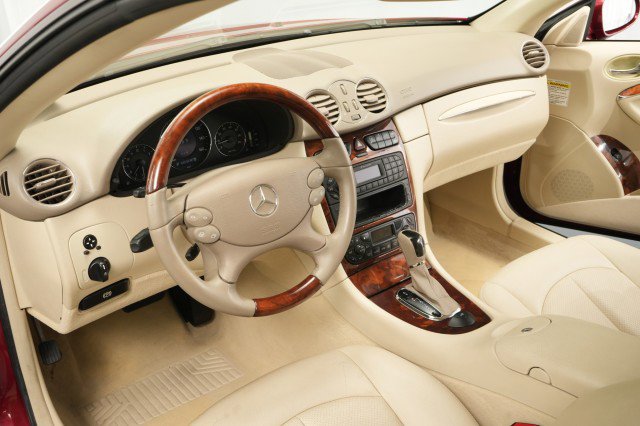Used 2004 Mercedes-Benz CLK 320 Cabriolet image 46