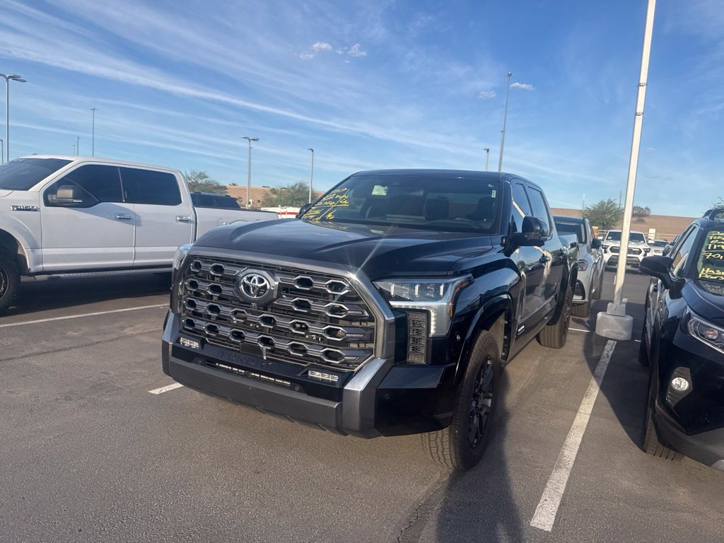 Used 2024 Toyota Tundra Platinum AWD/4WD image 3