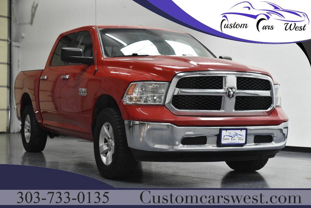 Used 2017 RAM 1500 Classic SLT AWD/4WD image 1