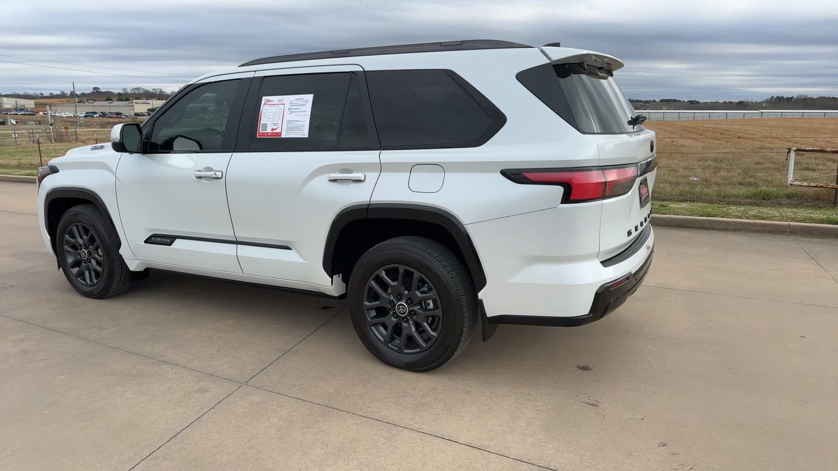 Used 2024 Toyota Sequoia Platinum AWD/4WD image 7
