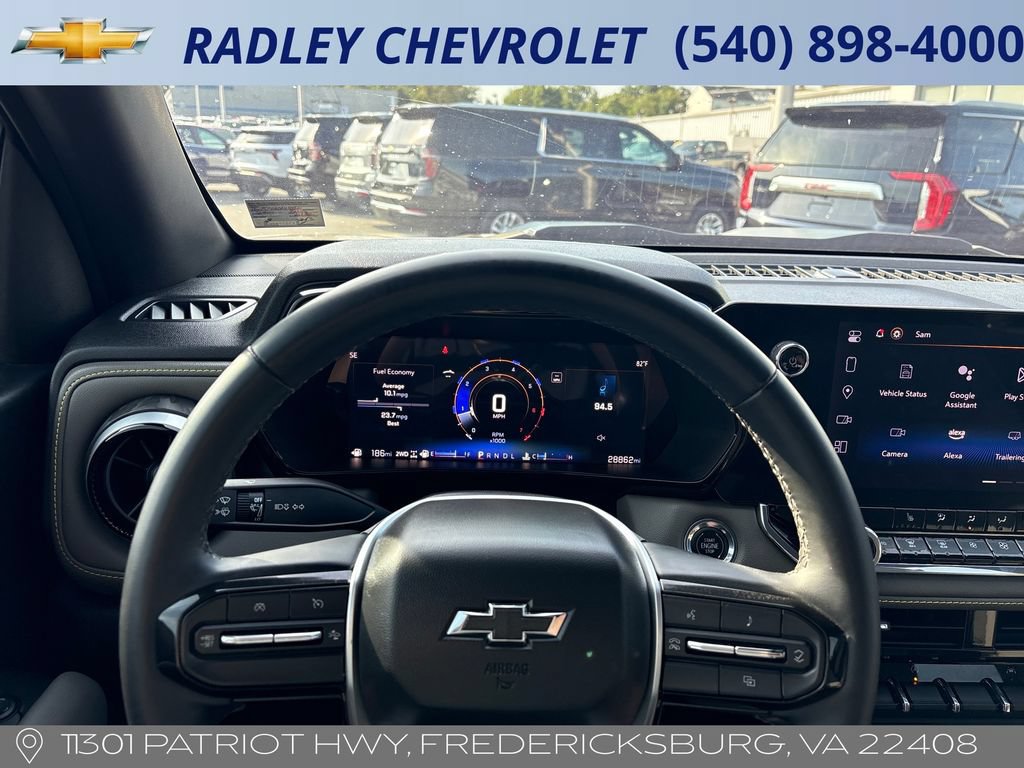 Used 2024 Chevrolet Colorado ZR2 w/ Technology Package AWD/4WD image 9