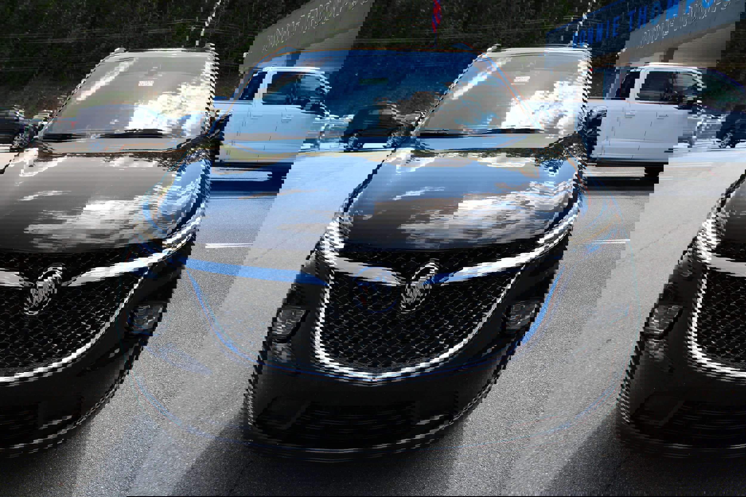 Used 2022 Buick Enclave Avenir w/ Avenir Technology Package image 8