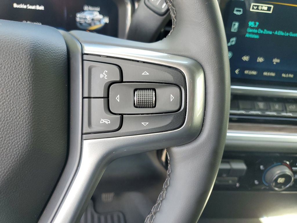 Used 2025 Chevrolet Silverado 2500 LT w/ Convenience Package AWD/4WD image 19