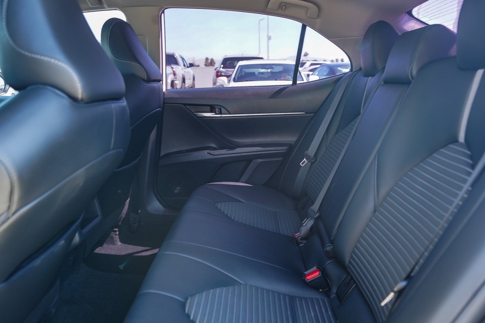 Used 2023 Toyota Camry SE w/ Protection Package (Q2) (TMS) FWD image 18