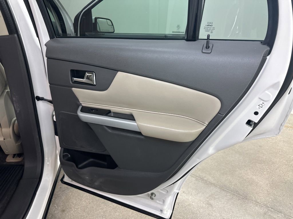 Used 2014 Ford Edge SEL w/ Equipment Group 205A image 23