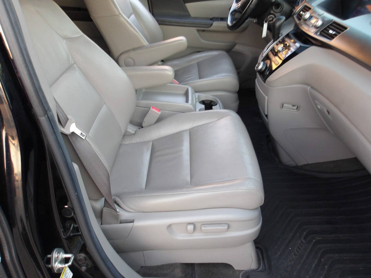 Used 2011 Honda Odyssey EX-L image 22
