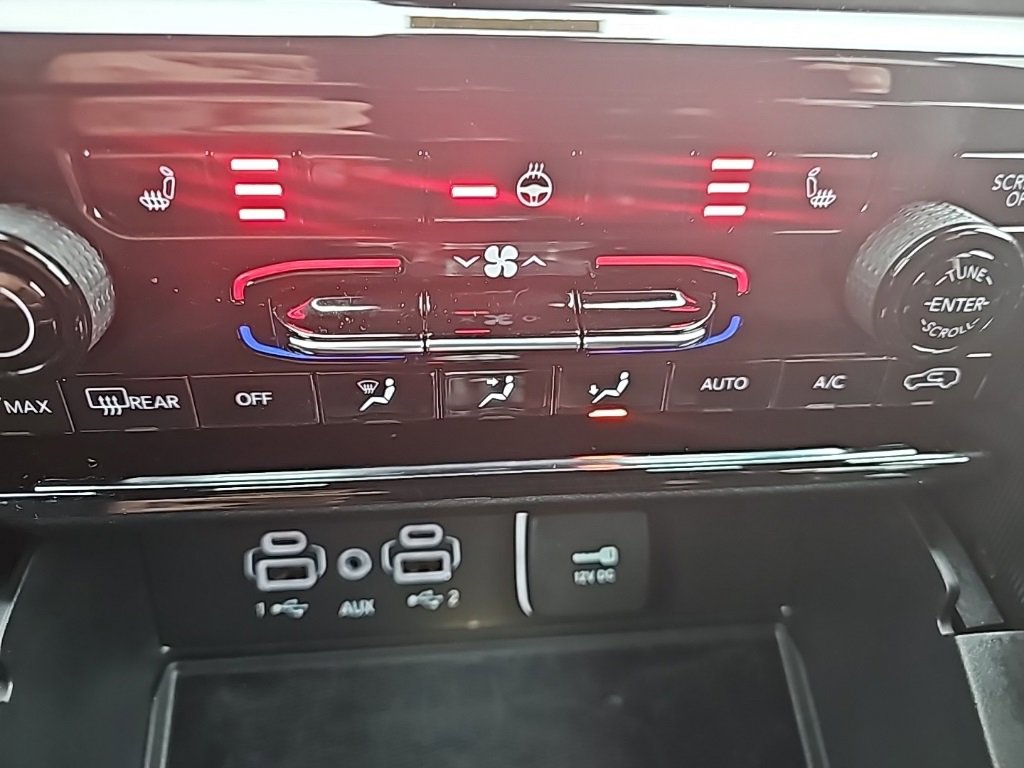 Certified 2025 Jeep Grand Cherokee Altitude image 32