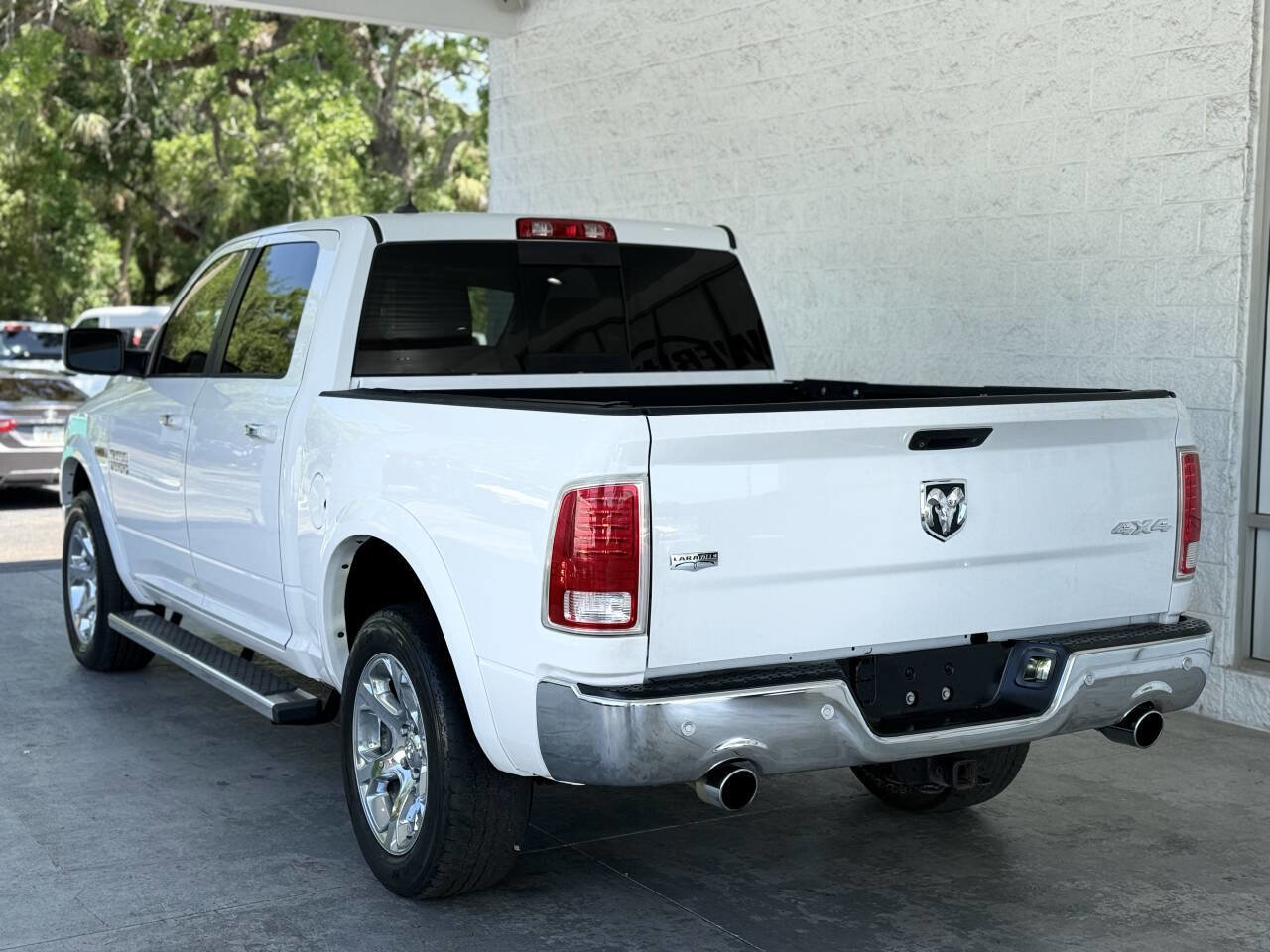 Used 2014 RAM 1500 Laramie w/ Convenience Group image 11