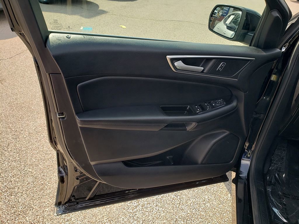 Used 2016 Ford Edge SEL w/ Equipment Group 201A image 10