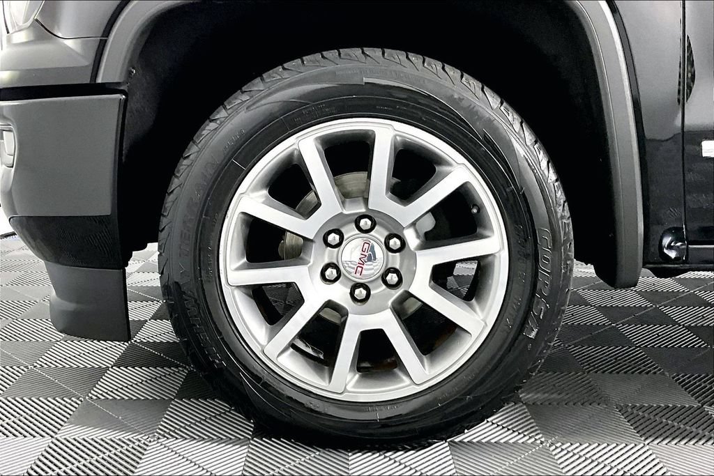 Used 2016 GMC Sierra 1500 Denali w/ Enhanced Driver Alert Package AWD/4WD image 8