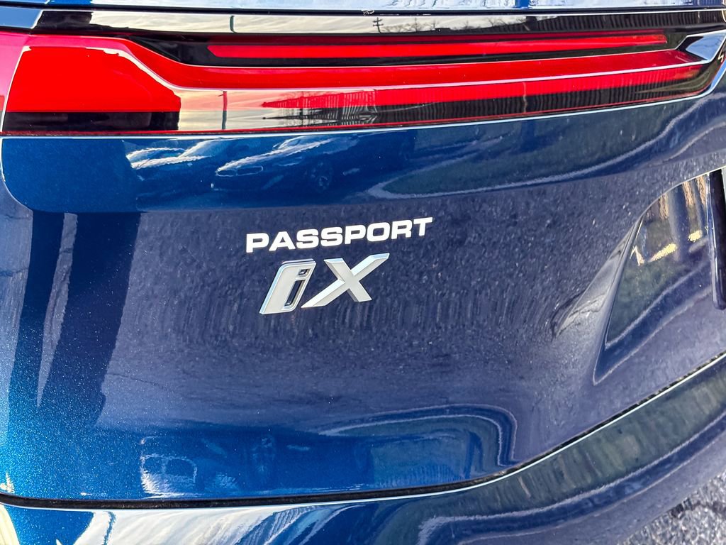 Used 2026 BMW iX xDrive60 image 7