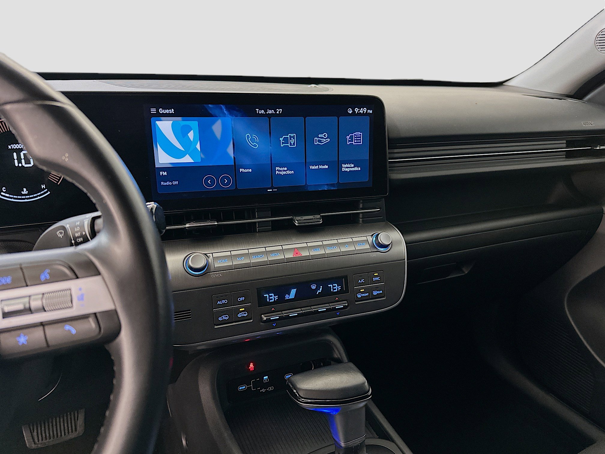 Used 2024 Hyundai Kona SEL image 25