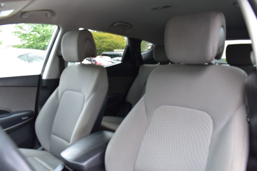 Used 2018 Hyundai Santa Fe Sport AWD/4WD image 13