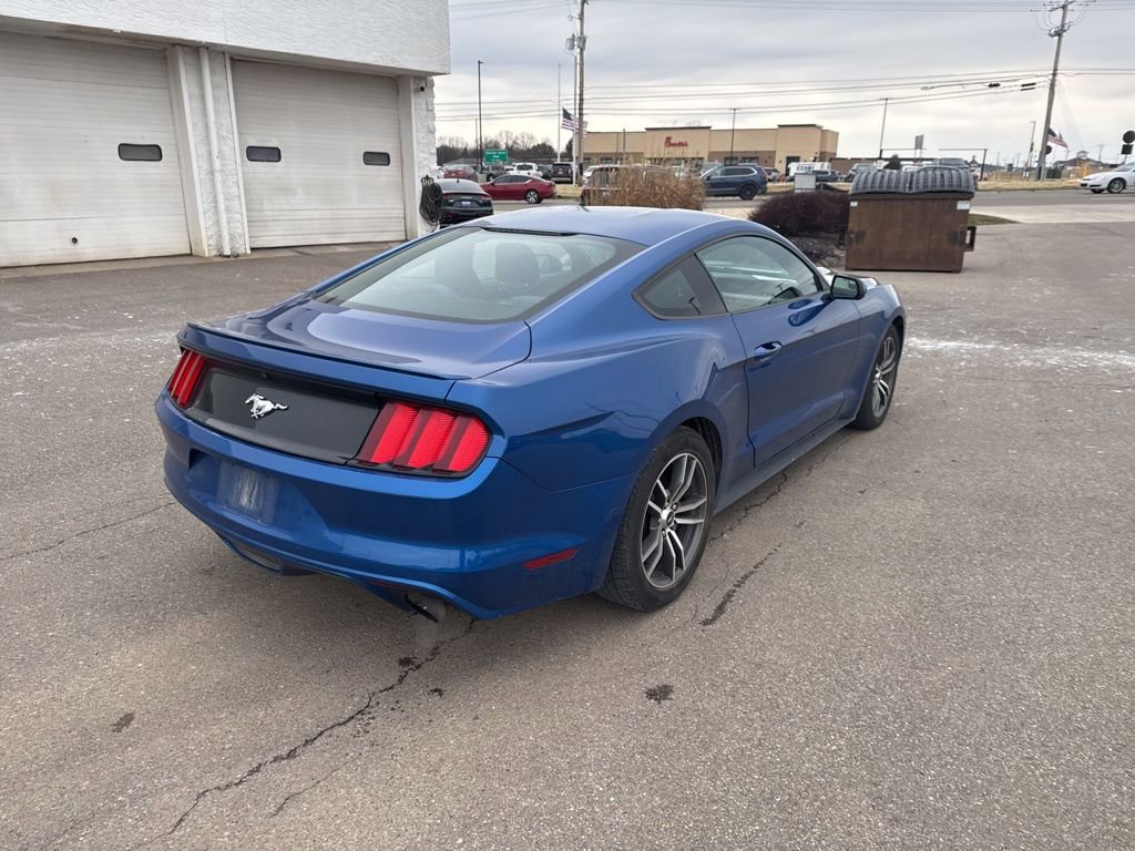 Used 2017 Ford Mustang EcoBoost image 3