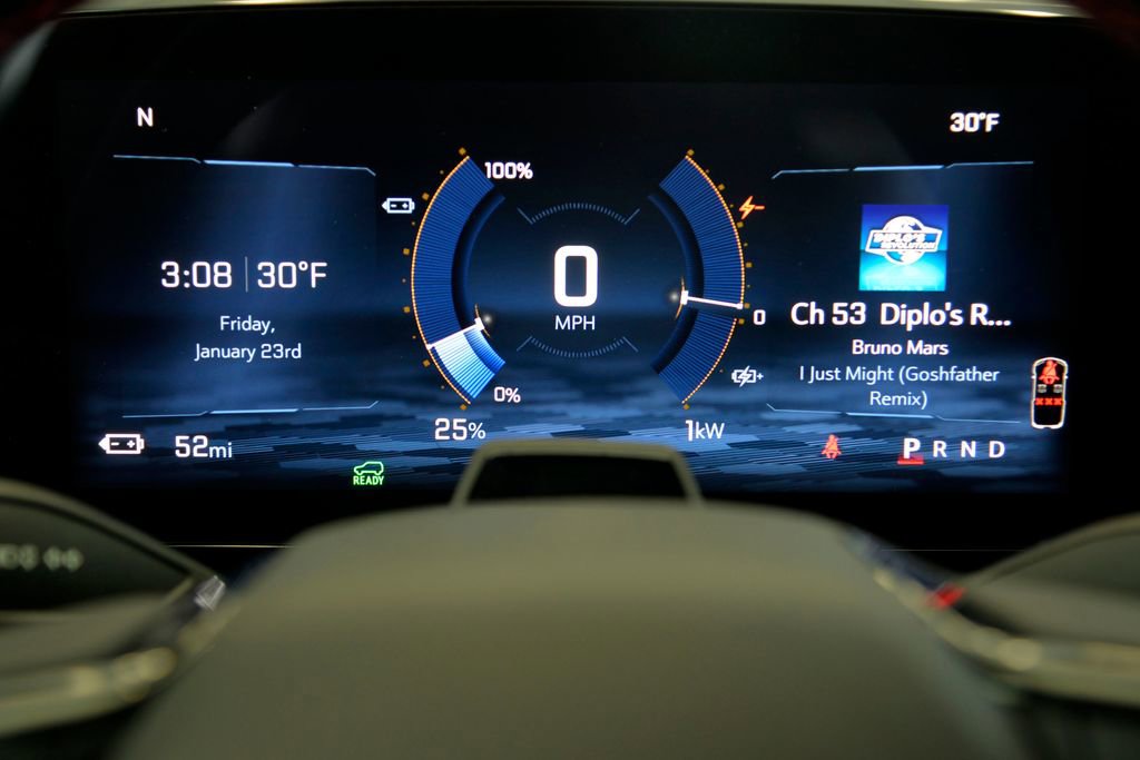 Used 2024 Chevrolet Equinox EV RS image 21