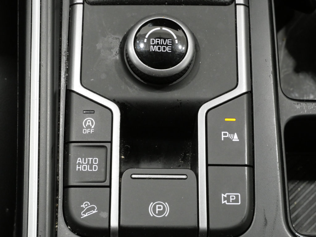 Used 2024 Kia Sorento S FWD image 22