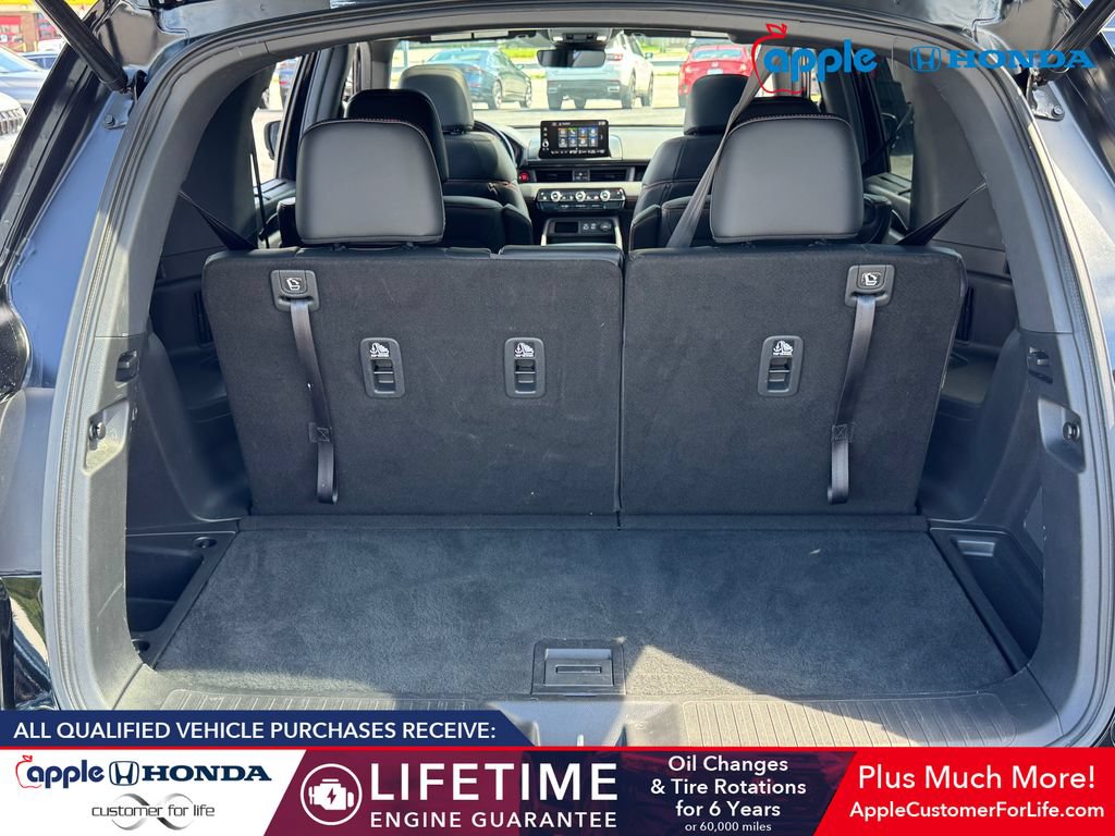 Used 2025 Honda Pilot TrailSport image 21