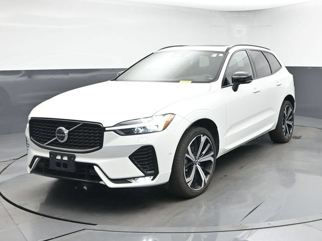 Used 2024 Volvo XC60 B5 Ultimate w/ Protection Package Premier AWD/4WD image 3