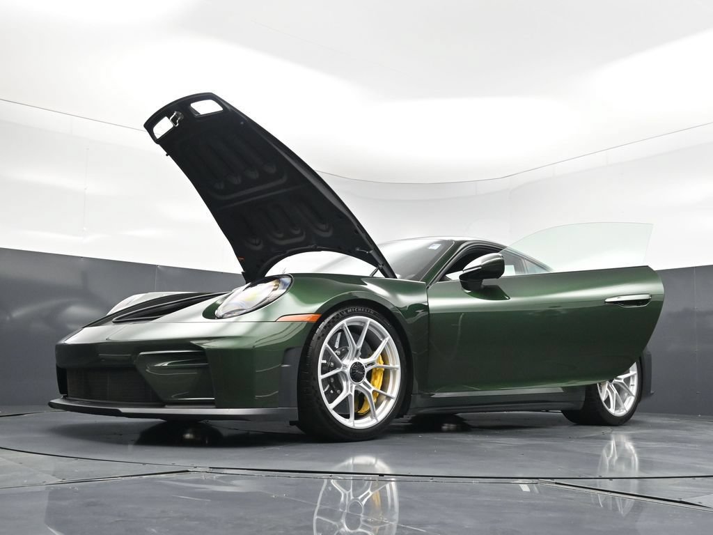 Certified 2025 Porsche 911 GT3 w/ Chrono Package RWD image 33