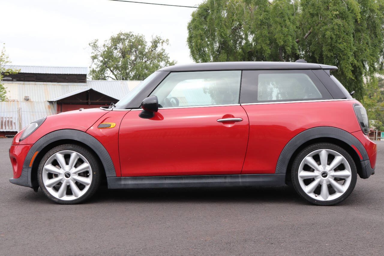 Used 2014 MINI Cooper 2-Door Hardtop FWD image 5