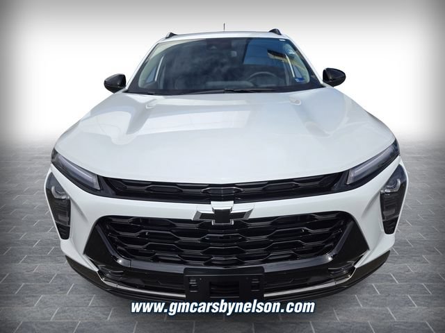 New 2026 Chevrolet Trax ACTIV w/ Sunroof Package FWD image 2