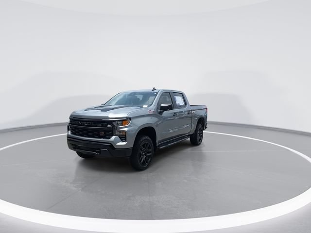 Used 2025 Chevrolet Silverado 1500 Custom Trail Boss AWD/4WD image 3