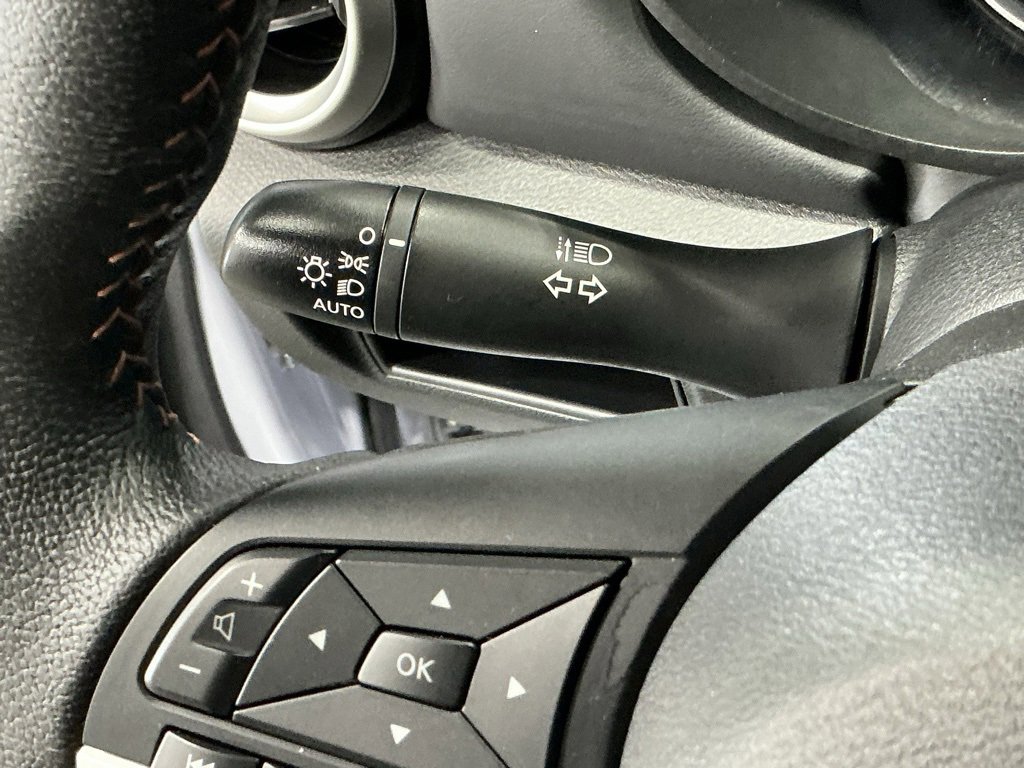 Used 2023 Nissan Versa SR w/ Trunk Package image 11