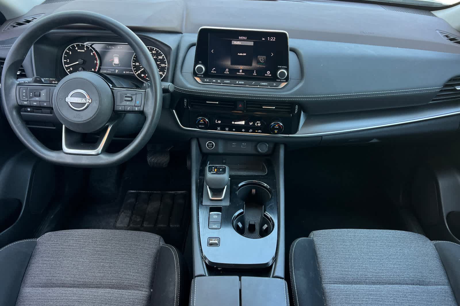 Used 2023 Nissan Rogue SV FWD image 4