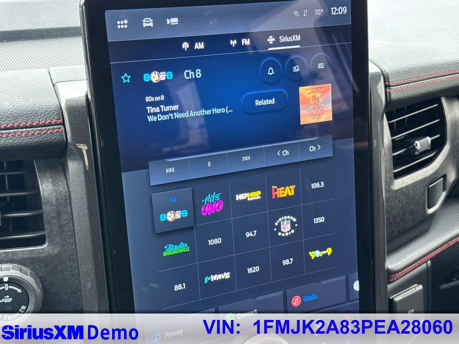 Used 2023 Ford Expedition Max Limited image 40