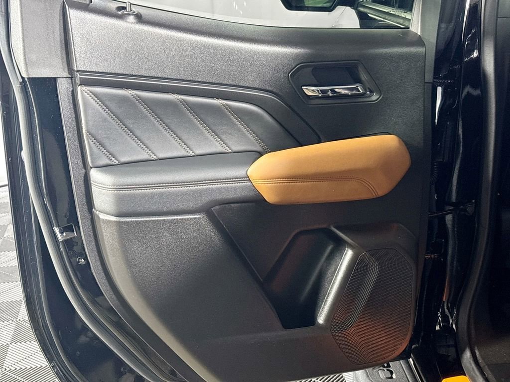 Used 2024 GMC Canyon AT4 w/ Canyon Safety Plus Package image 20