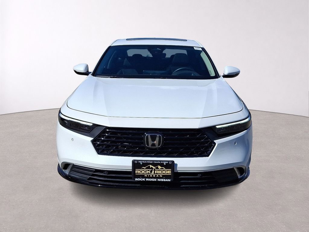 Used 2024 Honda Accord Touring image 2