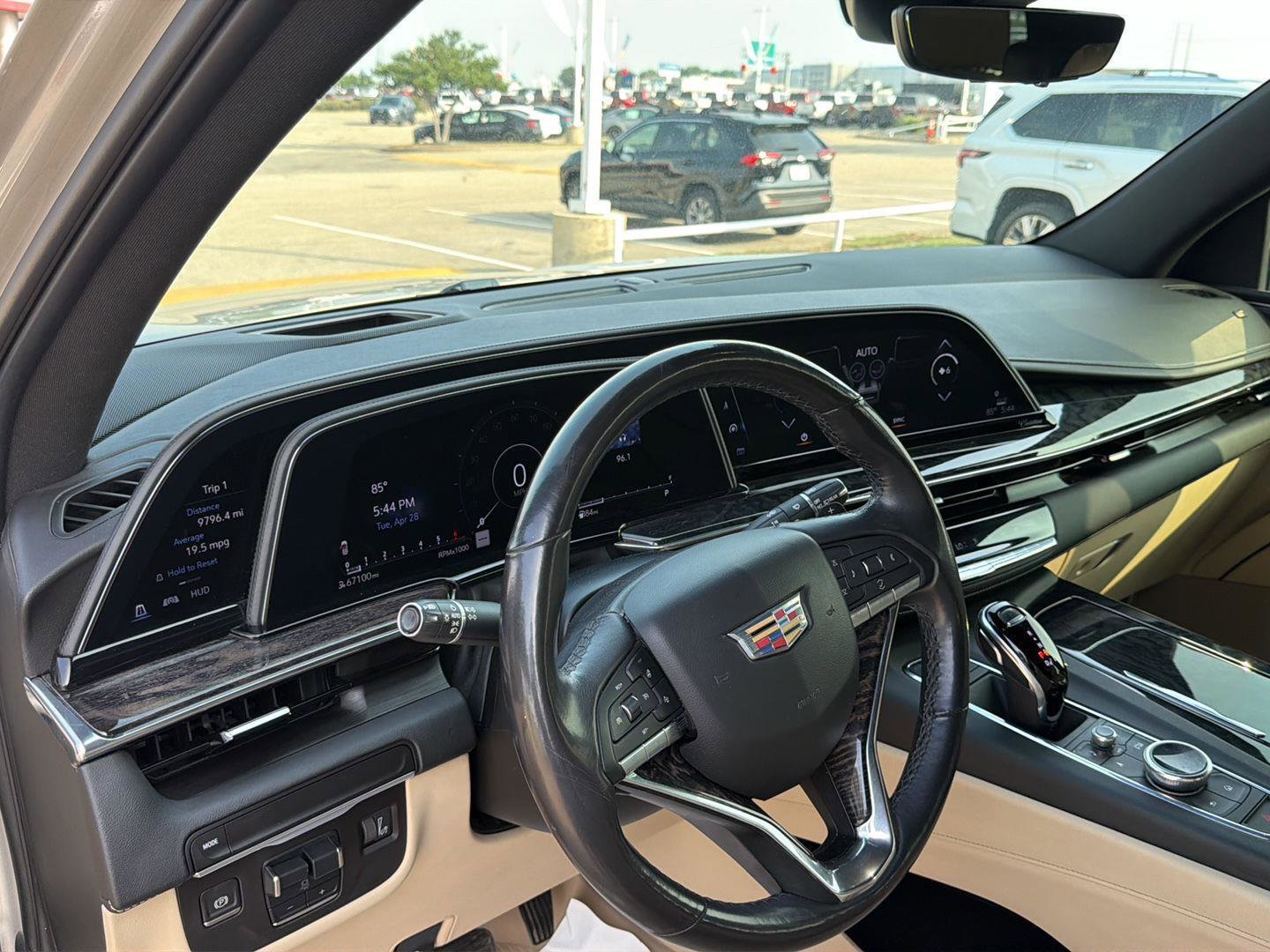 Used 2021 Cadillac Escalade Premium Luxury w/ Performance Package RWD image 43