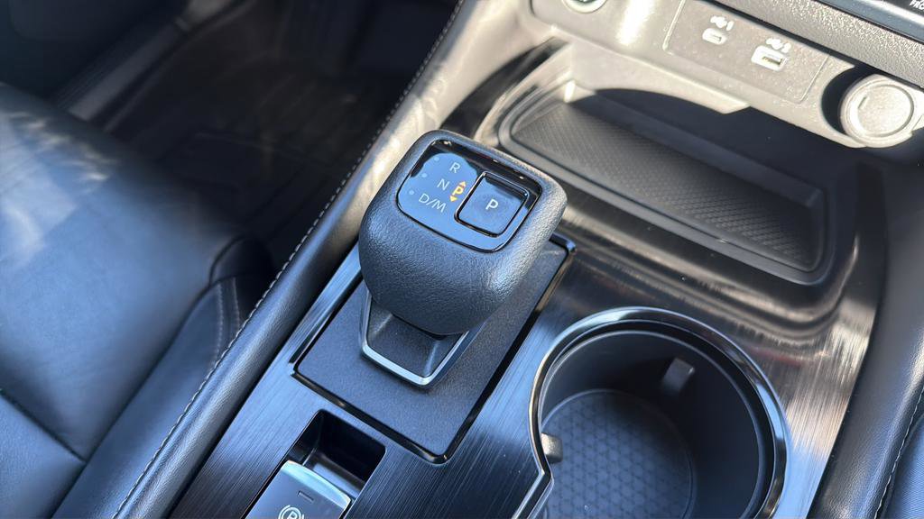 Used 2023 Nissan Rogue SL w/ SL Premium Package image 16